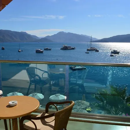 Hotel Oersmaris Boutique 4*